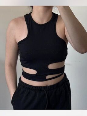 Black Cutout Ribbed Crop Tank Top - Women